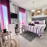 Apartman Candy Cotton - Ac, Desk With Natural Light, Pool, Terrace And High Speed Internet