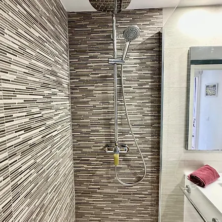 Apartment Candy Cotton - Ac, Desk With Natural Light, Pool, Terrace And High Speed Internet *